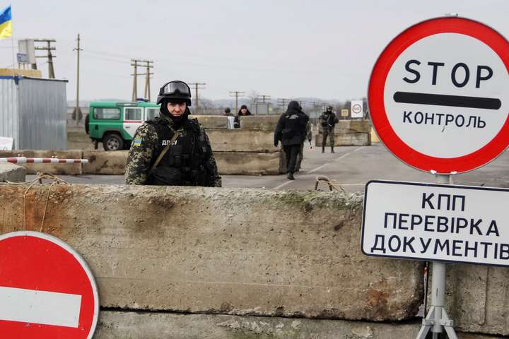 Українці стали частіше їздити до окупованого Криму