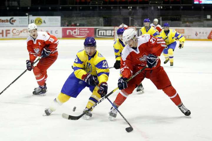 Молодіжна збірна України поступилася Польщі на старті чемпіонату світу з хокею (відео)