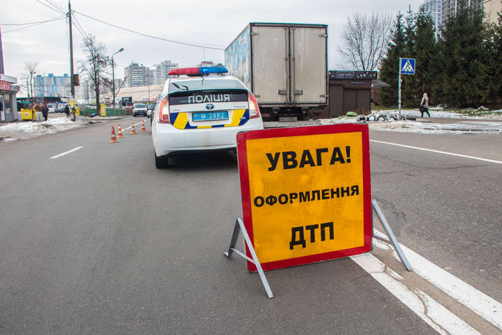 Toyota у Києві збила пішохода на «зебрі»