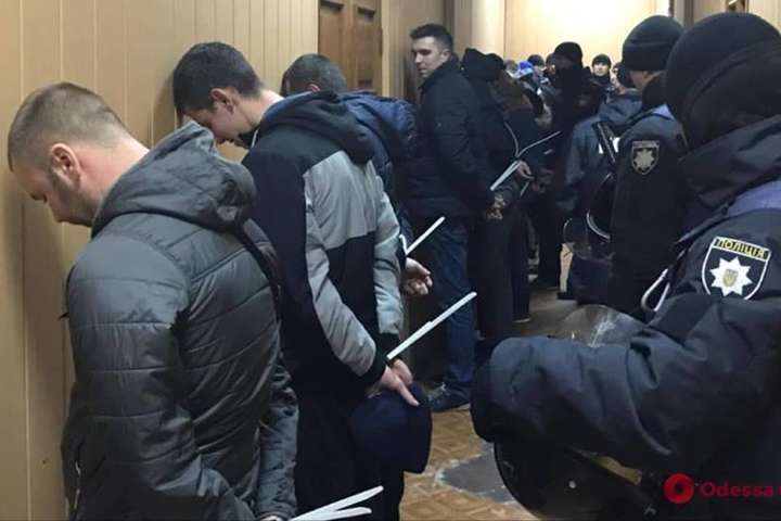 Одеська поліція повідомила про затримання 12 футбольних ультрас