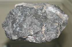 Запаси срібла, за оцінками, становлять не менше 1500 тонн