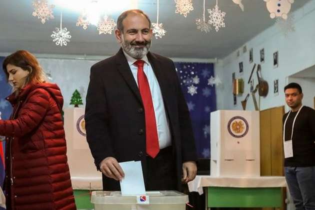 На парламенських виборах у Вірменії впевнено лідирує партія Пашиняна