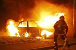 Внаслідок загоряння автомобіль вигорів повністю