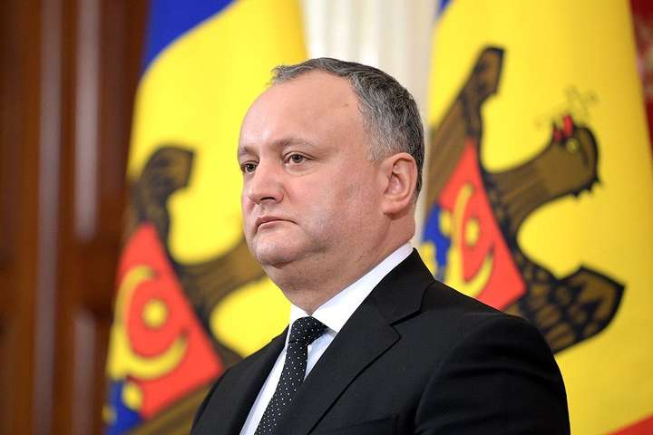 Президента Молдовы временно отстранили от должности пятый раз за год