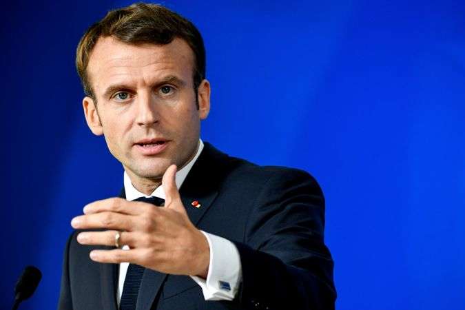 Макрон оголосив у Франції надзвичайний економічний стан