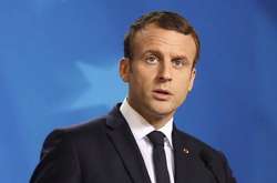 Протести у Франції: Макрон пообіцяв підняти зарплати