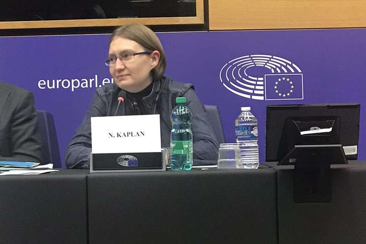 Сестра Сенцова подякувала Європарламенту від імені брата