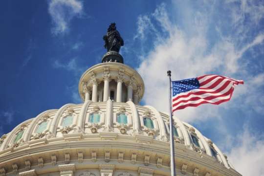 Більше 40 екс-сенаторів США виступили з гучною вимогою до Конгресу