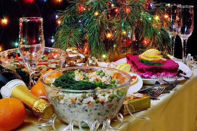 Експерти порахували, у які гроші українцям «влетить» новорічний стіл цього року 