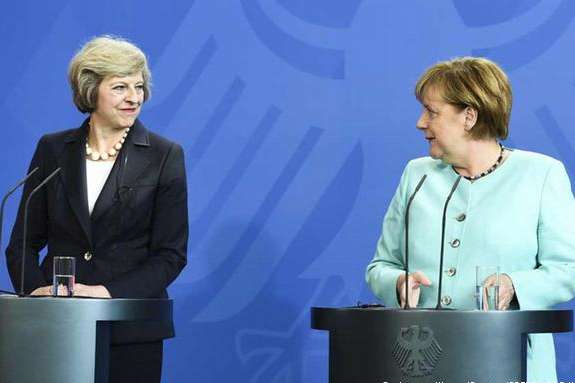 Тереза Мей розраховує на Ангелу Меркель в питанні ратифікації угоди про Brexit