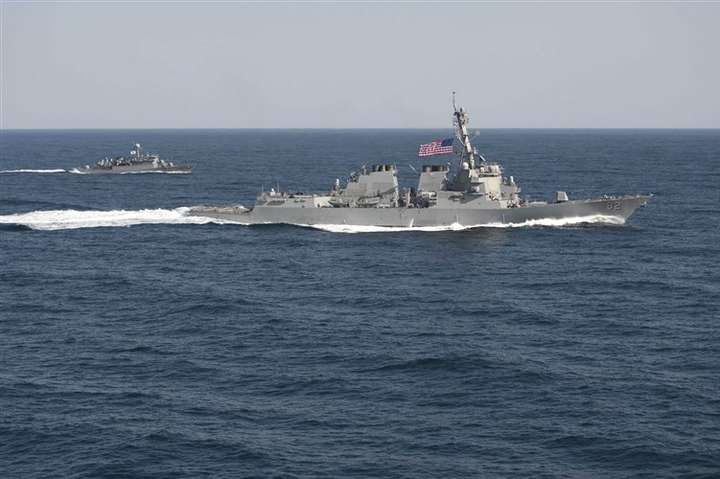 Китайський офіцер закликав КНР таранити кораблі США в Південно-Китайському морі