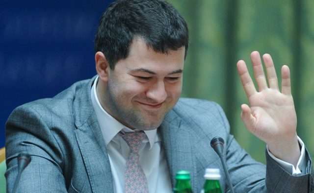 Адвокат пояснив, чому Насіров не може повернутись на роботу