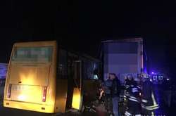 Столичні правоохоронці встановлюють обставини ДТП на Гостомельському шосе