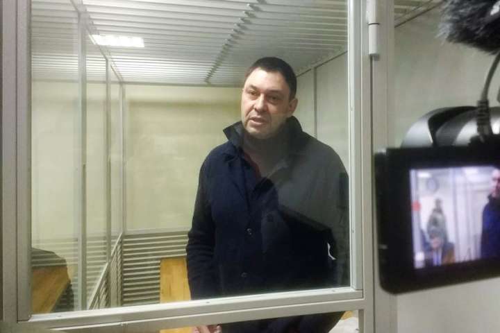 Суд у Херсоні залишив під арештом підозрюваного у держзраді Вишинського