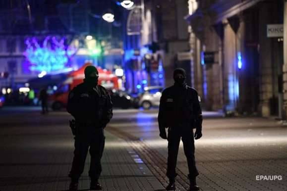 Франция усилит меры безопасности после стрельбы в Страсбурге