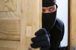 До поліції надійшли повідомлення про сім грабежів