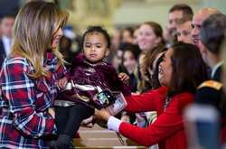 Мелания Трамп с малышом