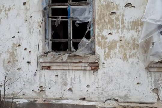 Окупанти обстрілюють населені пункти Луганщини з важкої зброї 