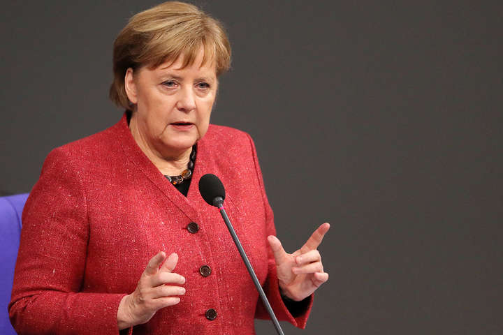 Меркель: На саммите ЕС Германия выступит за продление санкций против России