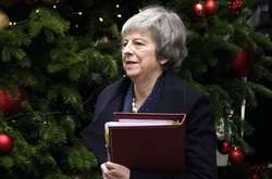 Тереза Мей зробила першу заяву після вотуму довіри в парламенті