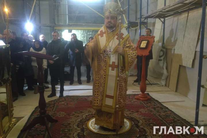 В Андреевской церкви проходит первое служение Вселенского патриархата (фото, видео)