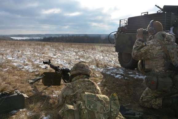 Бойовики активізували обстріли на Донбасі: двоє військових загинули