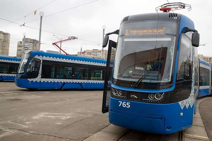 Два дні не працюватиме швидкісний трамвай у Києві