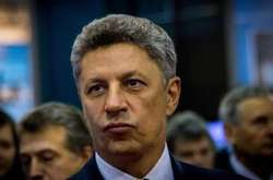 «Відтак, походження коштів у звіті партії залишається невідомим», - пишуть журналісти