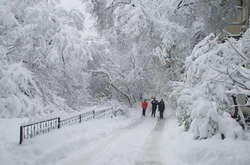 Погода на суботу: похолодає до -10, снігопади пройдуть у всіх регіонах