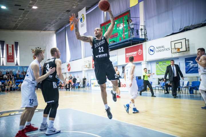 Макс Конате повернувся до Вищої ліги чемпіонату України з баскетболу