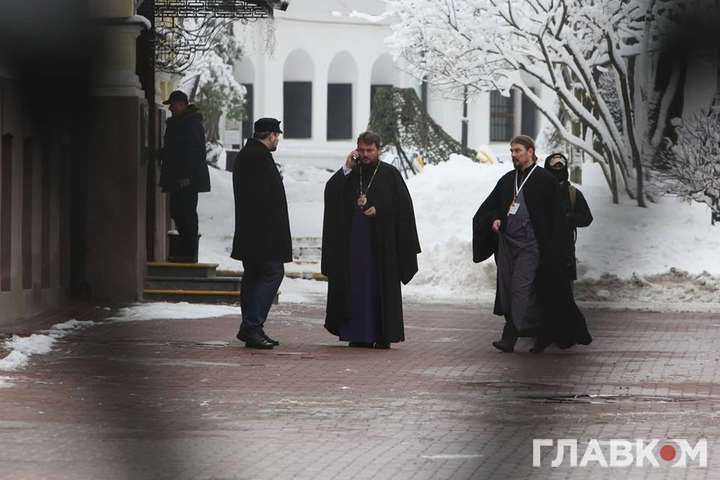 Митрополит Московської церкви в Україні прибув на Об'єднавчий собор (фото)