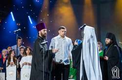 Усик отримав орден від Московського Патріархату і знову пообіцяв захист