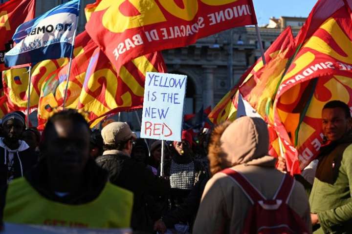 У Римі тисячі людей протестували проти антиміграційної політики уряду