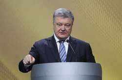 Порошенко поскаржився на Путіна, якому нема чого сказати по телефону