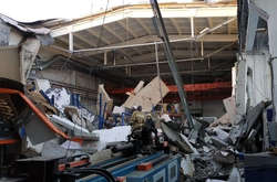 Внаслідок обвалу даху на заводі в Росії загинули три людини