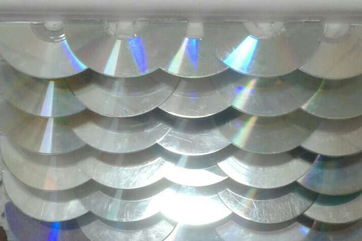 На Одещині створюють величезну ялинку з компакт-дисків