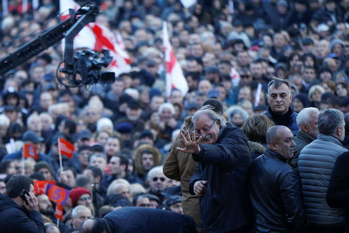 Опозиція у Грузії оголосила про безстрокову акцію протесту