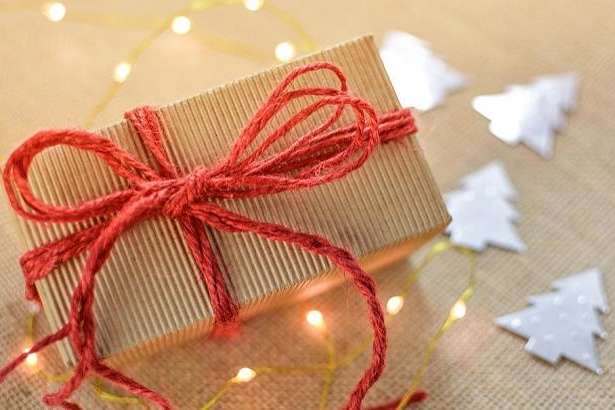 НАЗК попередило чиновників щодо отримання новорічних подарунків 