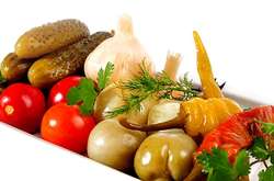 Ученые доказали, что любовь к соленому приводит к проблемам с костями