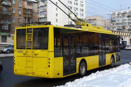 Відкриття головної ялинки внесе зміни в рух тролейбусів у центрі Києва