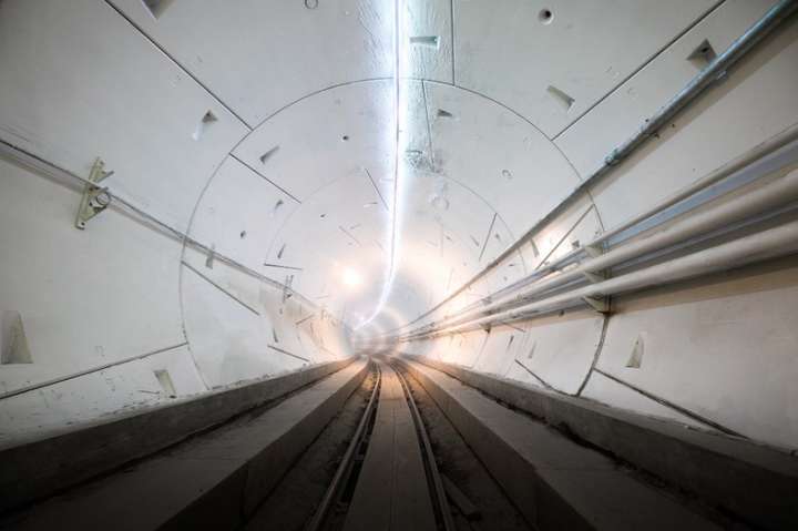  Маск відкрив у США перший швидкісний тунель