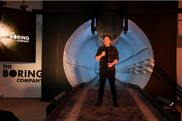 Илон Маск открыл первый скоростной тоннель под Лос-Анджелесом
