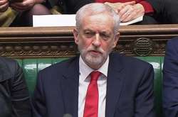 Лідер британських лейбористів обізвав Терезу Мей «дурною жінкою»