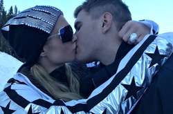 Пэрис Хилтон заявила, что не вернет помолвочное кольцо Крису Зилке