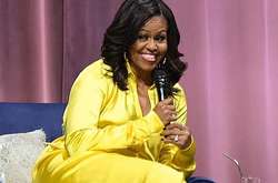 В стиле диско: Мишель Обама удивила Сару Джессику Паркер ярким нарядом