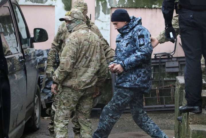 Українським морякам хочуть передати в російський полон зимову військову форму