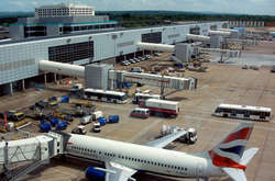 Аеропорт Гатвік частково відновив роботу