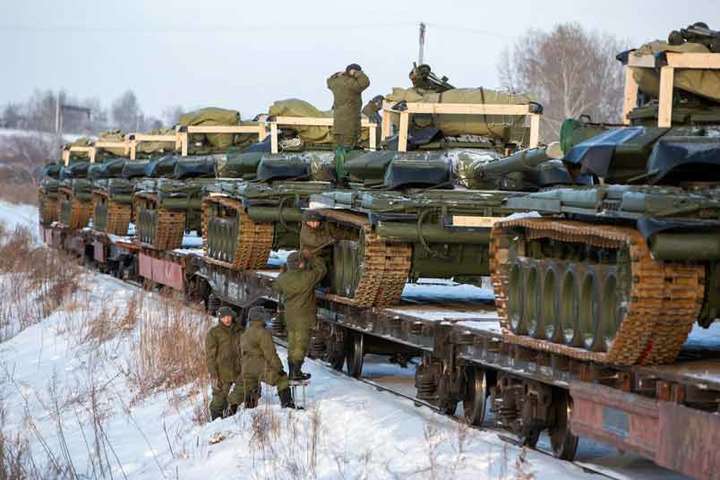 Росія перекинула бойовикам у Дебальцеве велику партію танків, – розвідка 