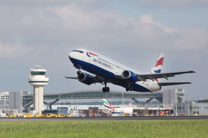 Аеропорт Гатвік у Лондоні знову припинив роботу через дрони