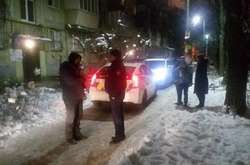 Заарештували поліцейського, який напав на 12-річну дівчинку в Києві